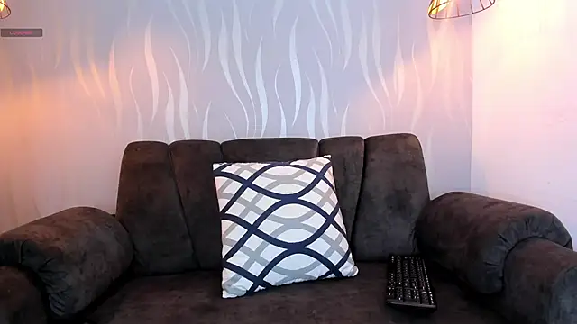 Naomy-lopez online show from 14, 2, 2026