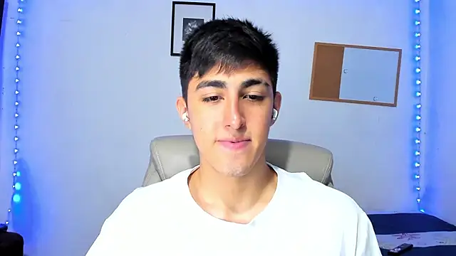 babyted272 online show from 16, 4, 2026