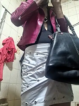 Snapshot of veronicatvcroosleather chatting on 2, 2, 2026 veronicatvcroosleather online show from 2, 2, 2026