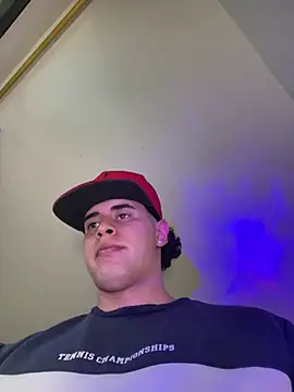 Maximuz1920 online show from 4, 4, 2026