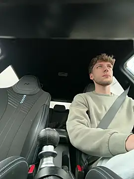 YoungSkinnyBoy20 online show from 11, 2, 2026