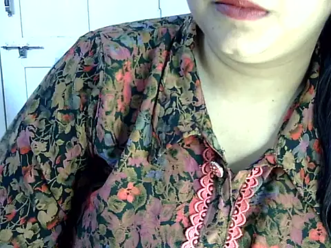 Snapshot of Cute_Aliyaa chatting on 9, 6, 2026 Cute Aliyaa online show from 9, 6, 2026