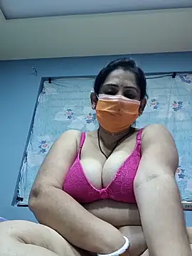 Snapshot of diyam4002 chatting on 15, 2, 2026 diyam4002 online show from 15, 2, 2026