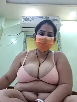 Snapshot of diyam4002 chatting on 16, 2, 2026 diyam4002 online show from 16, 2, 2026