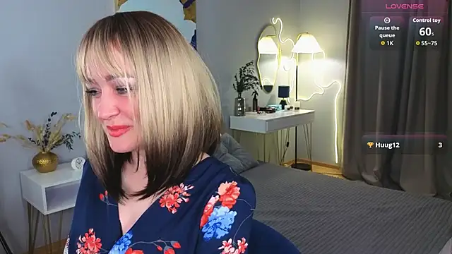 Oliiviaa  online show from 9, 2, 2026