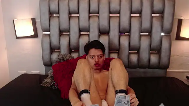 Snapshot of Kevin_Charless chatting on 10, 3, 2026 Kevin Charless online show from 10, 3, 2026