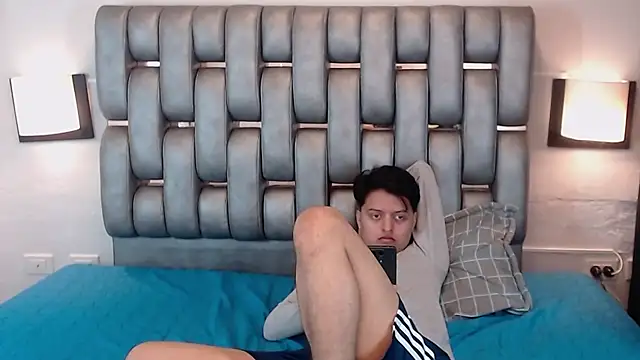 Snapshot of Kevin_Charless chatting on 11, 3, 2026 Kevin Charless online show from 11, 3, 2026