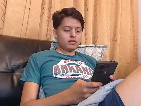 Snapshot of Kevin_Charless chatting on 22, 3, 2026 Kevin Charless online show from 22, 3, 2026