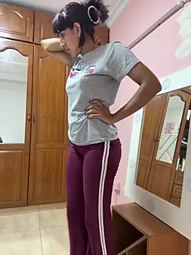 Snapshot of Violet_rousse7 chatting on 21, 5, 2026 Violet rousse7 online show from 21, 5, 2026