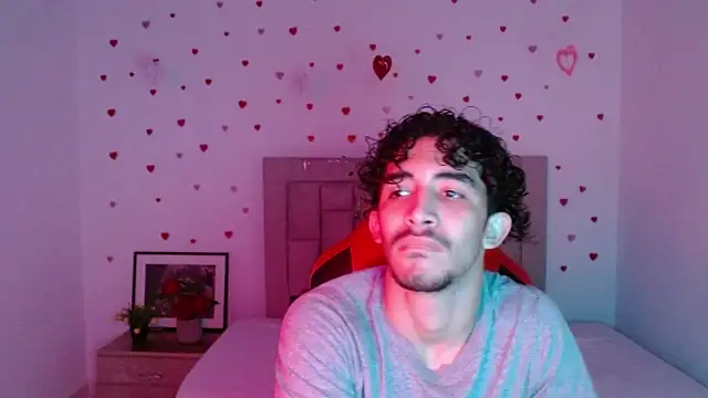 Caius fox online show from 19, 3, 2026