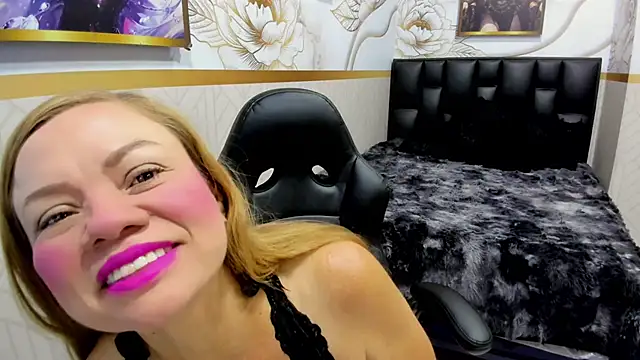 Snapshot of alicee__mature chatting on 5, 5, 2026 alicee mature online show from 5, 5, 2026