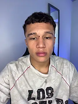 Dominik Souza online show from 2, 4, 2026