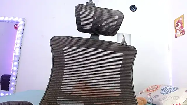 Snapshot of Lolitaa__VIP chatting on 4, 2, 2026 Lolitaa VIP online show from 4, 2, 2026