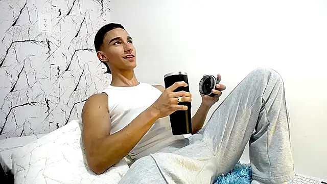 Snapshot of BabyAndy_ chatting on 1, 7, 2026 BabyAndy online show from 1, 7, 2026