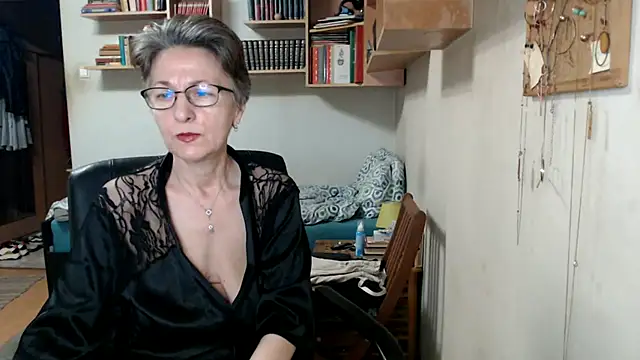 katemodel online show from 13, 9, 2025