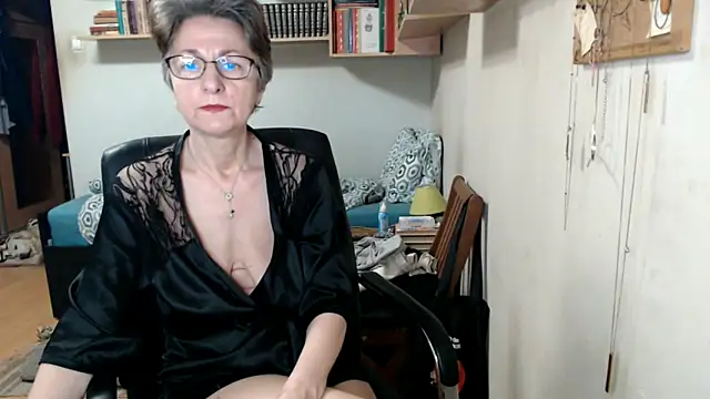 katemodel online show from 25, 9, 2025