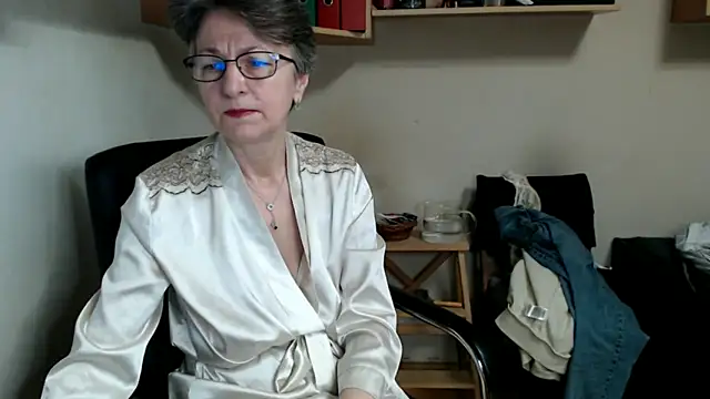 katemodel online show from 20, 11, 2025