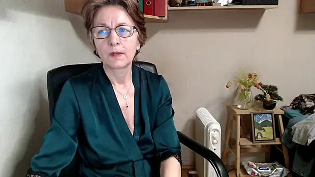 katemodel online show from 12, 2, 2026