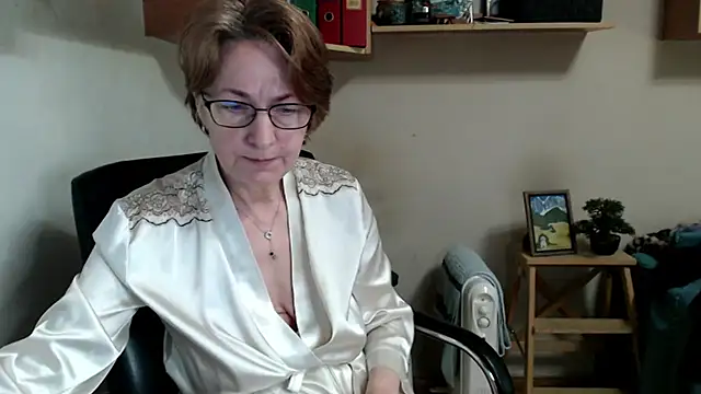 katemodel online show from 24, 3, 2026