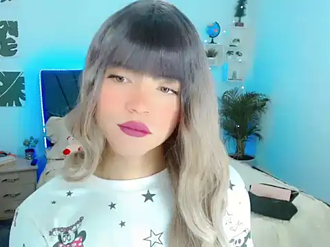 Snapshot of ZoeSchmmit chatting on 21, 7, 2026 ZoeSchmmit online show from 21, 7, 2026
