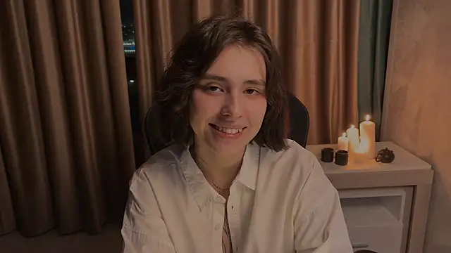 Snapshot of fullofluv chatting on 1, 4, 2026 fullofluv online show from 1, 4, 2026
