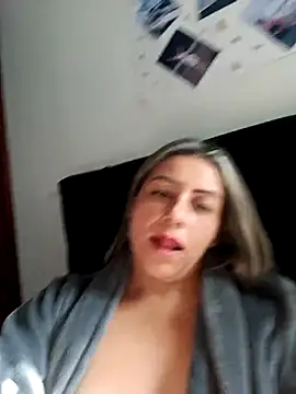 Snapshot of maynor_1998 chatting on 15, 3, 2026 maynor 1998 online show from 15, 3, 2026