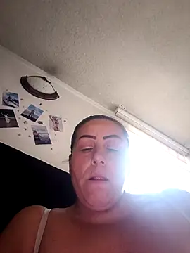 Snapshot of maynor_1998 chatting on 26, 3, 2026 maynor 1998 online show from 26, 3, 2026