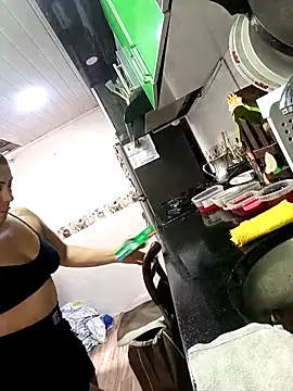 Snapshot of maynor_1998 chatting on 14, 4, 2026 maynor 1998 online show from 14, 4, 2026