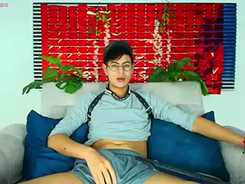 ThiiagoSaeenz online show from 16, 2, 2026