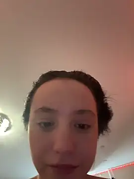 Snapshot of MiaTee chatting on 10, 2, 2026 MiaTee online show from 10, 2, 2026