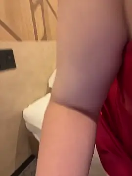 Mitsuco surflady online show from 11, 3, 2026