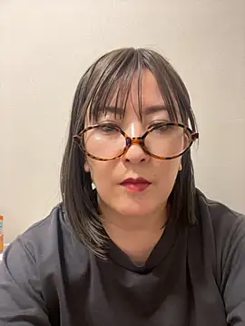 Mitsuco surflady online show from 25, 4, 2026