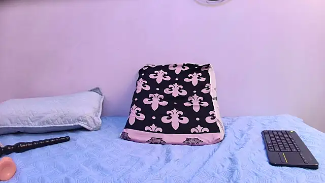 Snapshot of melany_roberts_ chatting on 12, 2, 2026 melany roberts online show from 12, 2, 2026