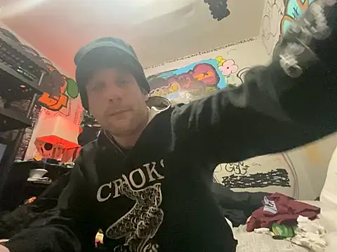 Snapshot of gothboiplzty chatting on 10, 2, 2026 gothboiplzty online show from 10, 2, 2026