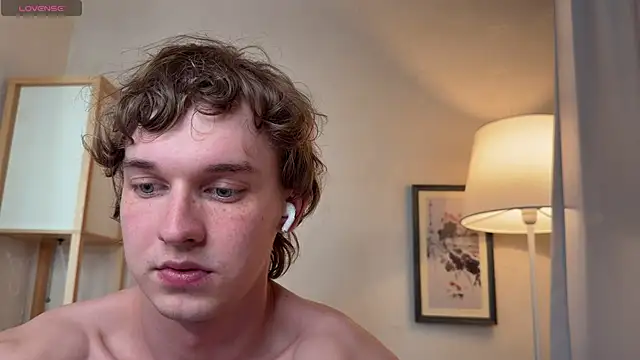 Friday gay dude online show from 4, 4, 2026