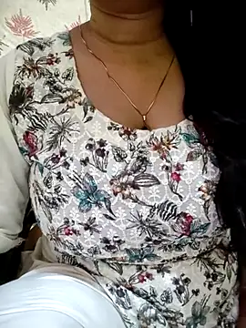 Snapshot of PARI51 chatting on 10, 7, 2026 PARI51 online show from 10, 7, 2026
