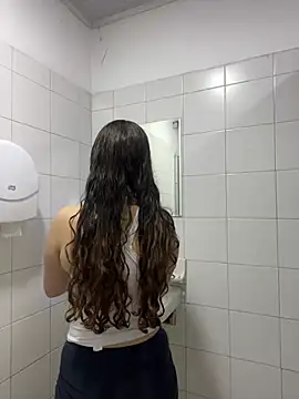 Annie bonnie  online show from 22, 2, 2026