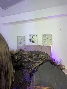 Annie bonnie  online show from 27, 3, 2026