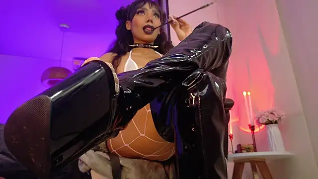 Chaiiro online show from 23, 7, 2026