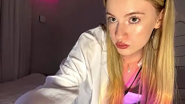 Between Eeys online show from 11, 2, 2026