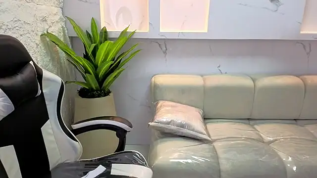 Snapshot of aurora_tp chatting on 18, 2, 2026 aurora tp online show from 18, 2, 2026