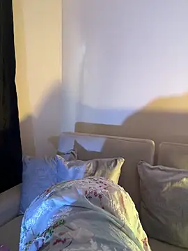 Snapshot of isabella-collins- chatting on 7, 2, 2026 isabella-collins- online show from 7, 2, 2026