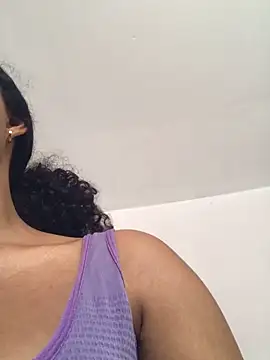 Snapshot of LiaRose- chatting on 3, 3, 2026 LiaRose- online show from 3, 3, 2026