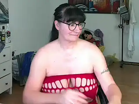 Sylly online show from 3, 1, 2025