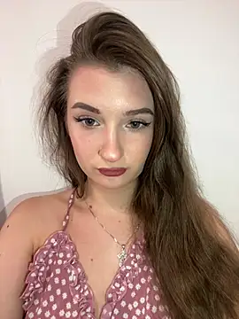 Snapshot of Green_eyes_lady chatting on 21, 7, 2026 Green eyes lady online show from 21, 7, 2026