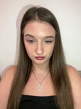 Snapshot of Green_eyes_lady chatting on 28, 7, 2026 Green eyes lady online show from 28, 7, 2026