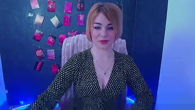 Snapshot of CuttieEmma chatting on 22, 4, 2026 CuttieEmma online show from 22, 4, 2026