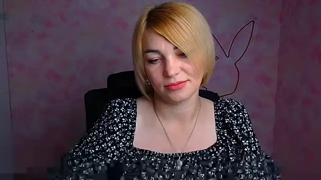 CuttieEmma online show from 22, 6, 2026