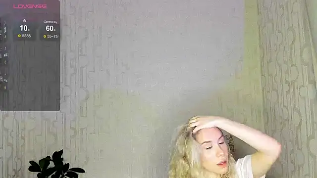 Elysia kiss online show from 15, 2, 2026