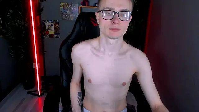 Snapshot of Emmit_Barker chatting on 4, 2, 2026 Emmit Barker online show from 4, 2, 2026